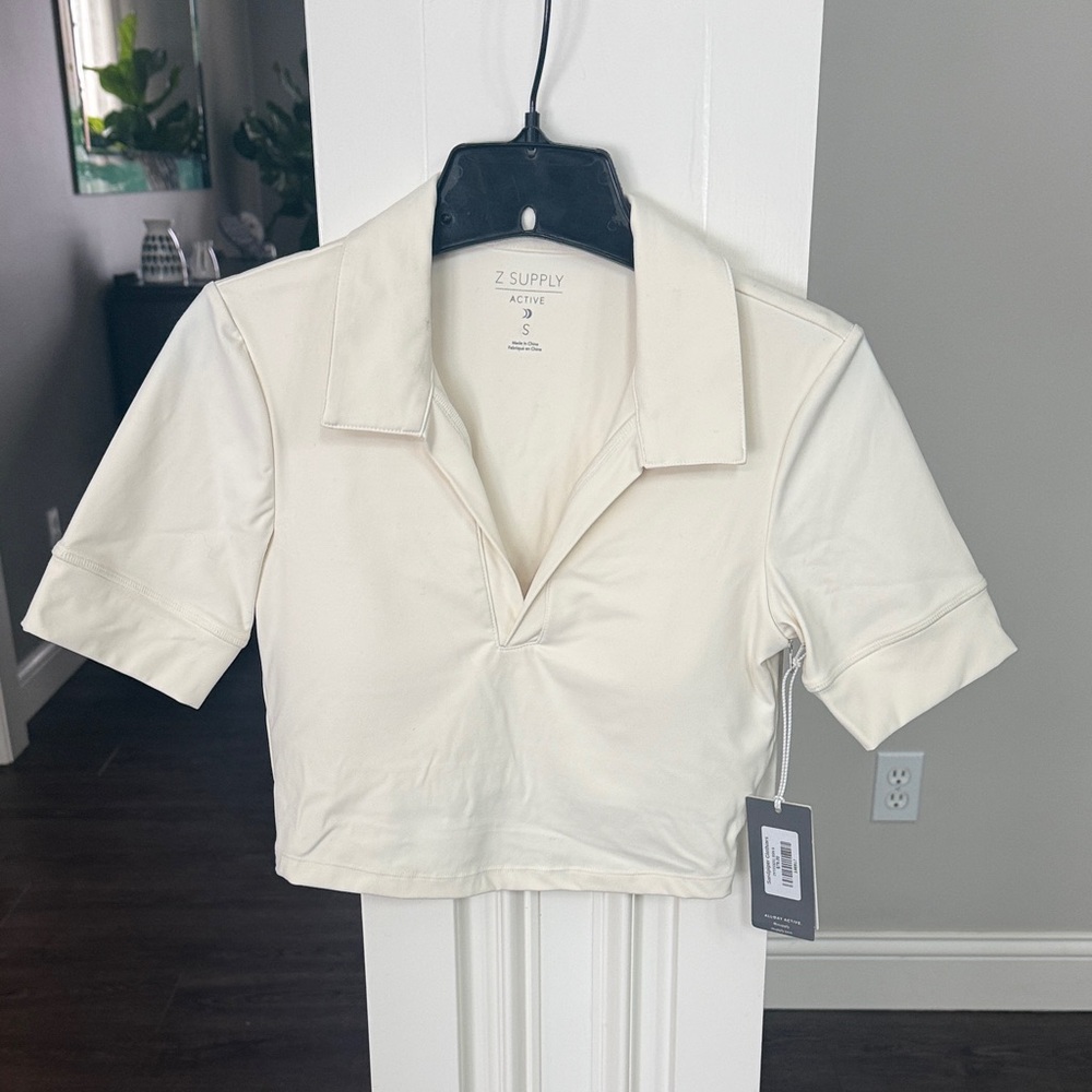 Z Supply Active NWT v neck top Small